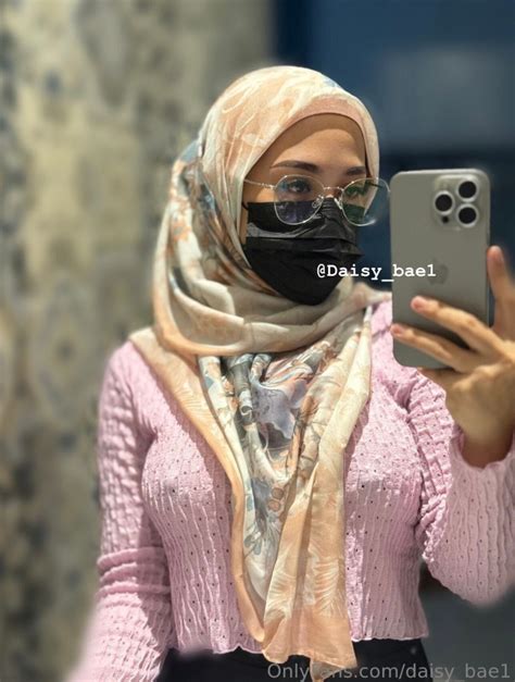 Hijabers Cantik Daisy Bae Asli Montok Putih Mulus Viral